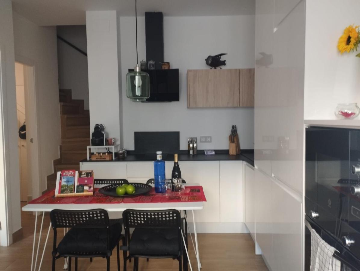Atico Aire De Triana Lejlighed Sevilla Eksteriør billede